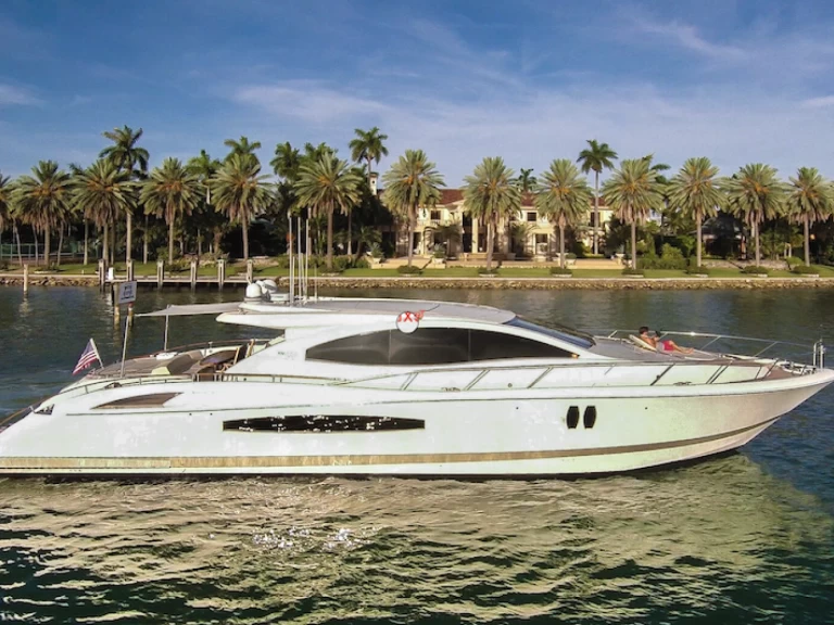 Alquiler de Lazzara 75 LSX  en Miami Beach Marina