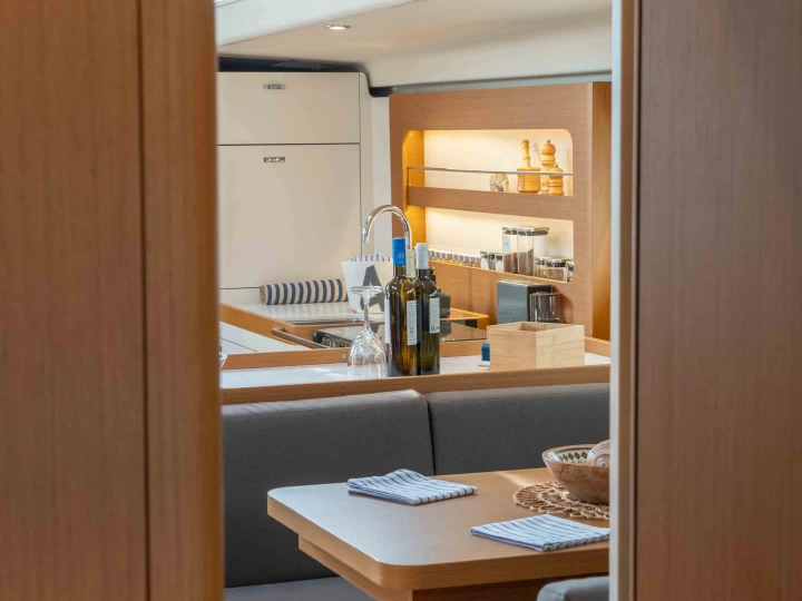 Alquiler de barcos Lávrio barato de First Yacht 53