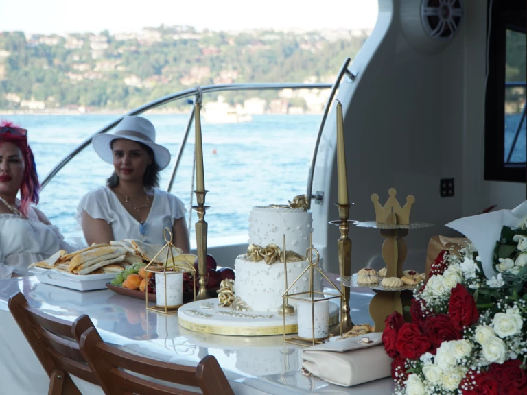 Alquiler de embarcaciones  Motoryacht enİstanbul en Samboat