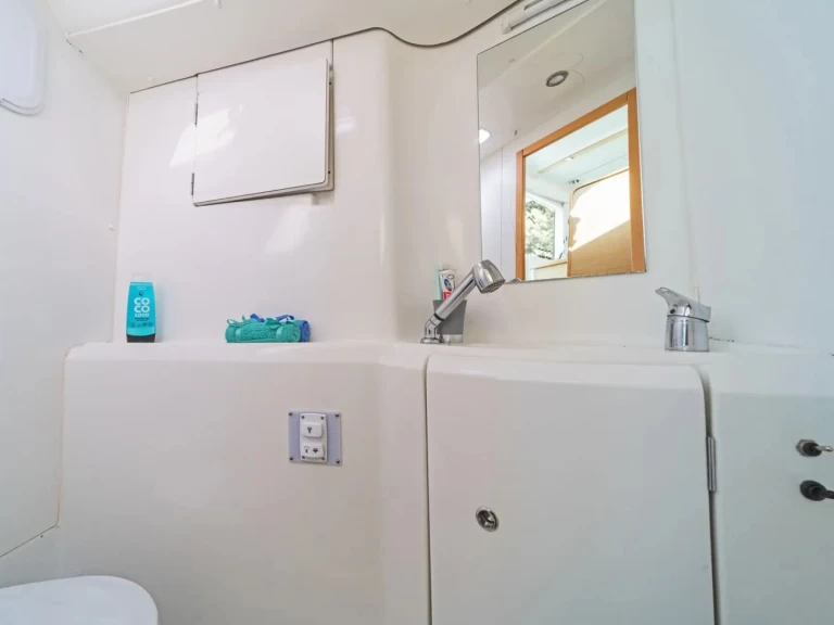 Alquiler Catamarán Lagoon con o sin  título de navegación