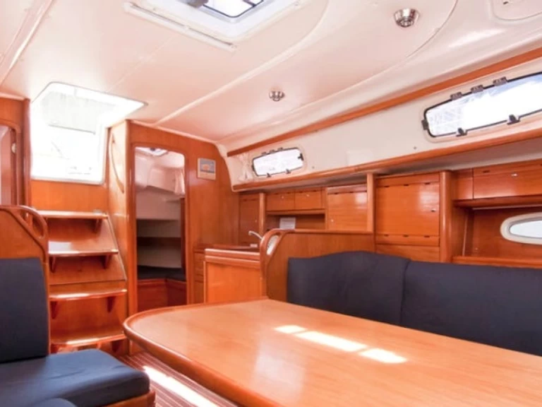 Alquiler de embarcaciones Bavaria Bavaria 37 enNikiána en Samboat