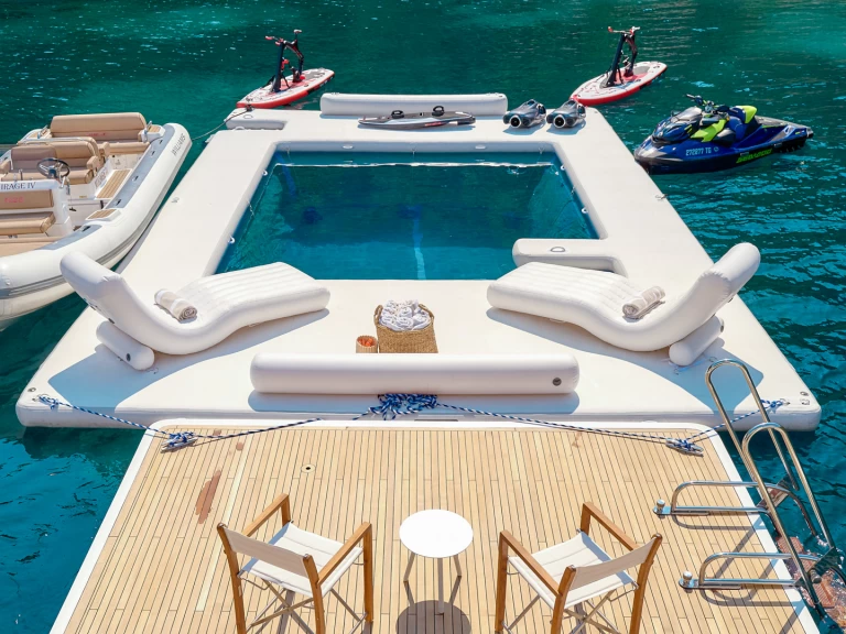 Alquiler Yate de lujo Princess con o sin  título de navegación