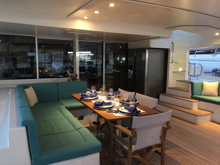 Alquiler Catamarán  con o sin  título de navegación