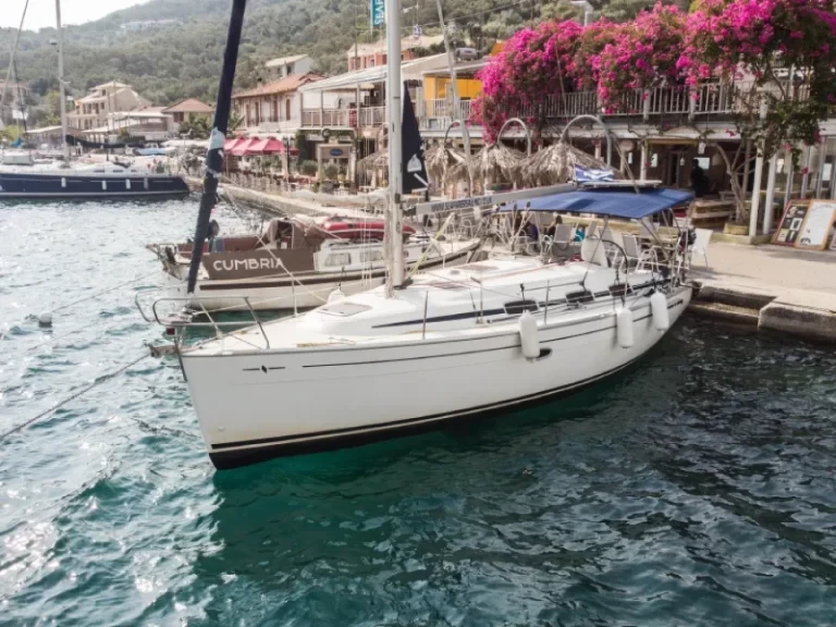 Bavaria Bavaria 33 Cruiser de alquiler a Nikiána