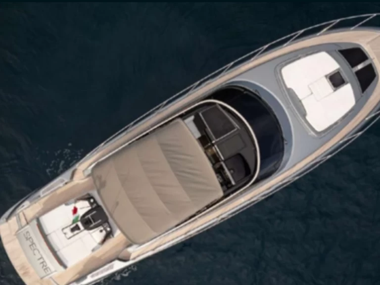 Alquiler Lancha Riva con o sin  título de navegación