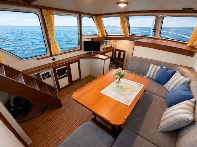 Alquiler Casa flotante Pedro con o sin  título de navegación