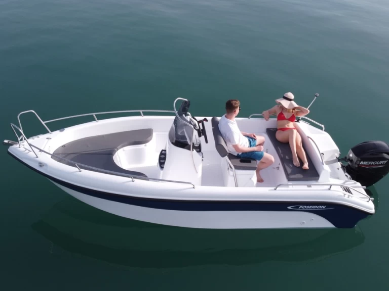Poseidon Blu Water 170 de alquiler a Piso Livadi