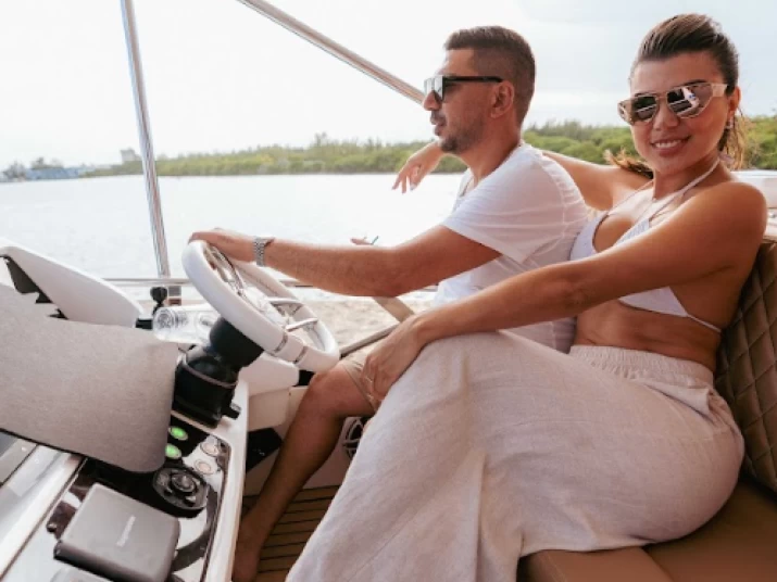 Alquiler de barcos Miami Beach barato de Manhattan 70