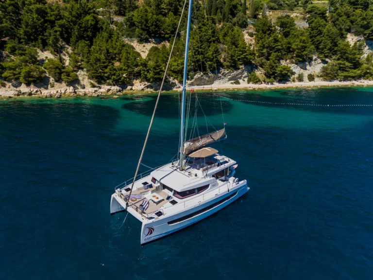 Alquiler de Catamarán, con o sin patrón Bali Lávrio