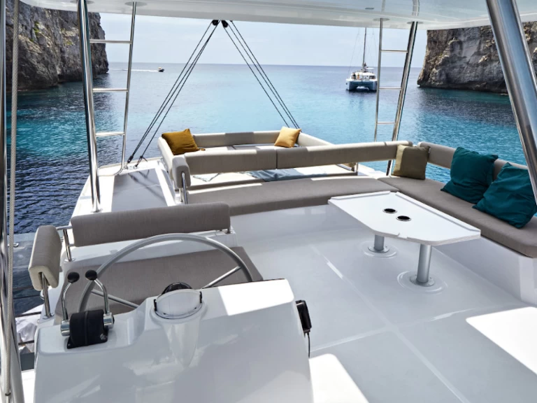 Bali Bali 4.8 (5+1 cab) de alquiler a Lávrio