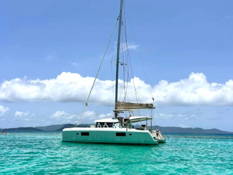 Alquiler de Lagoon Lagoon 42 en Road Town