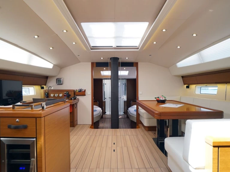 Alquiler de Velero, con o sin patrón Jeanneau Rogoznica