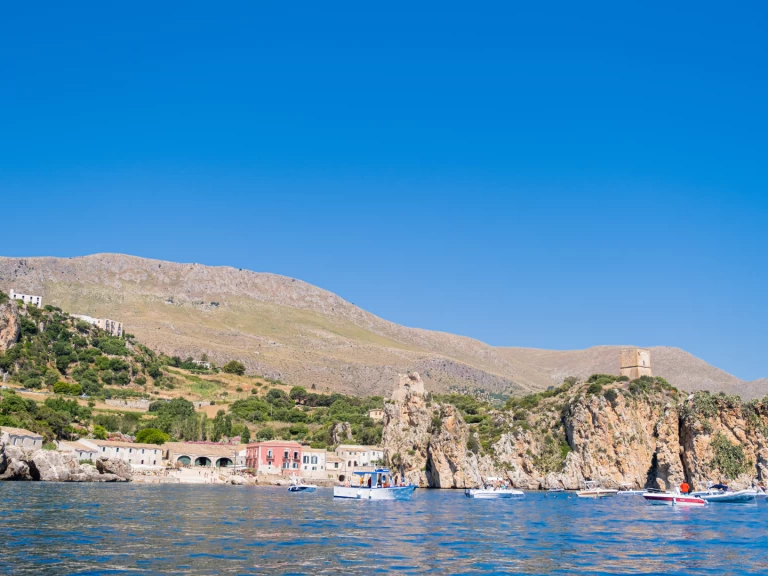 Alquiler de icon 28 Sport en Castellammare del Golfo