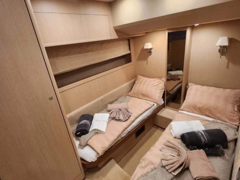 Princess Princess 62 de alquiler a Podstrana