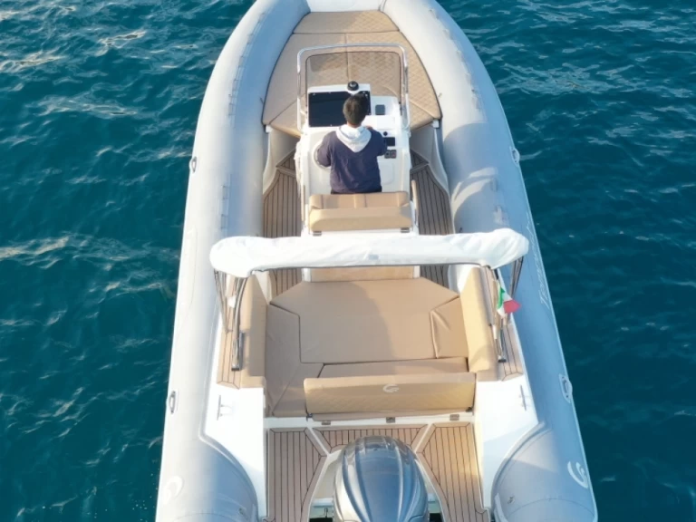 Alquiler de Neumática, con o sin patrón Capelli Santa Margherita Ligure