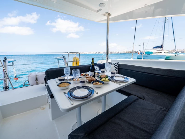 Alquiler de Catamarán, con o sin patrón Lagoon Ta' Xbiex