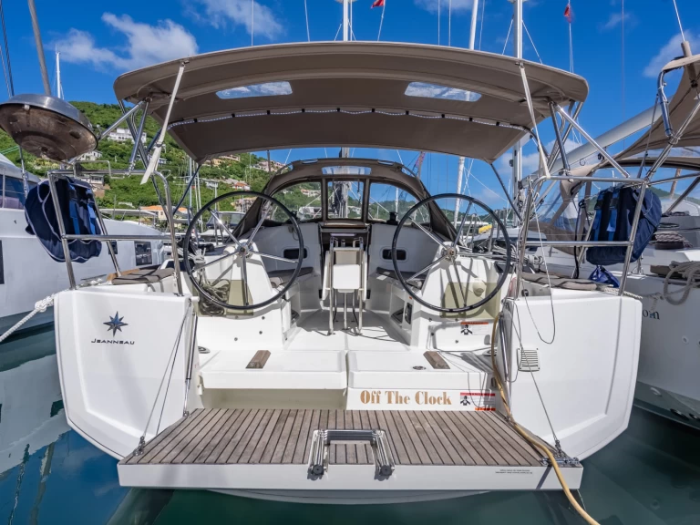 Velero para alquilar Road Town al mejor precio