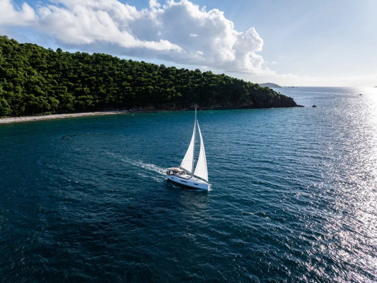 Alquiler de Jeanneau Sun Odyssey 440 en Road Town