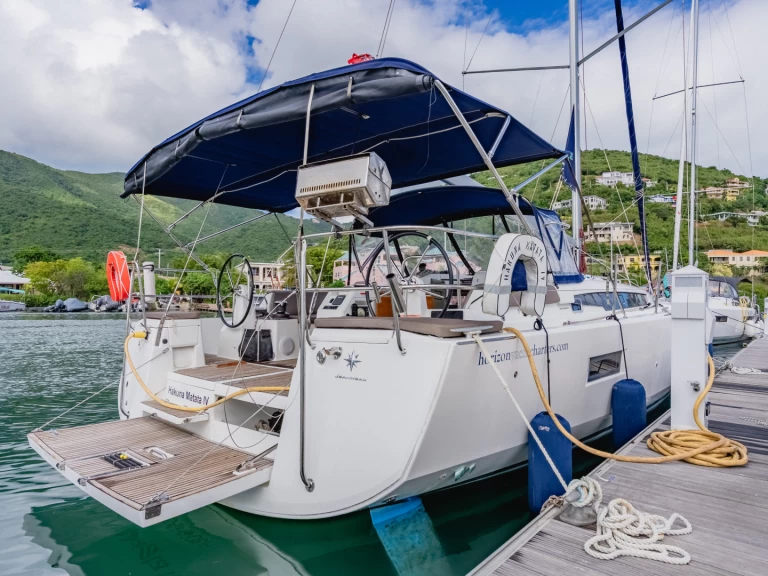 Alquiler de embarcaciones Jeanneau Sun Odyssey 490 enRoad Town en Samboat