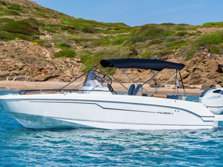 Alquiler de barcos Mahón barato de Flyer 8 SPACEdeck
