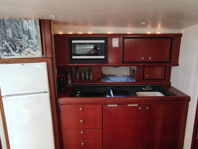 Alquiler de Trojan Carver 440 en Terracina