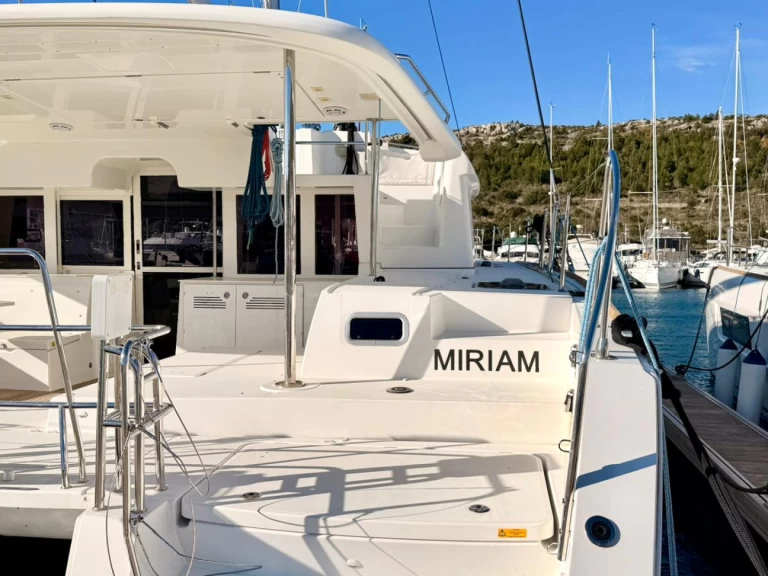 Alquiler de embarcaciones Lagoon Lagoon 450 F enPrimošten en Samboat