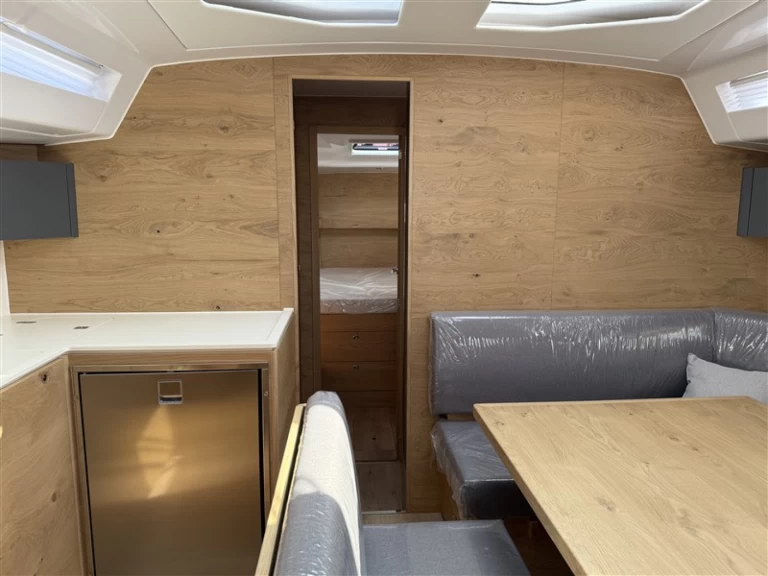 Alquiler de Elan Impression 45 en Pula