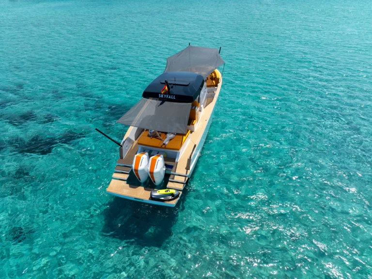 Tesoro T40 de alquiler a Mahón