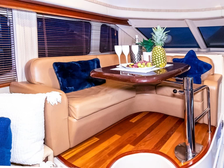 Sea Ray Sea Ray 400 Sedan Bridge de alquiler a Miami Beach