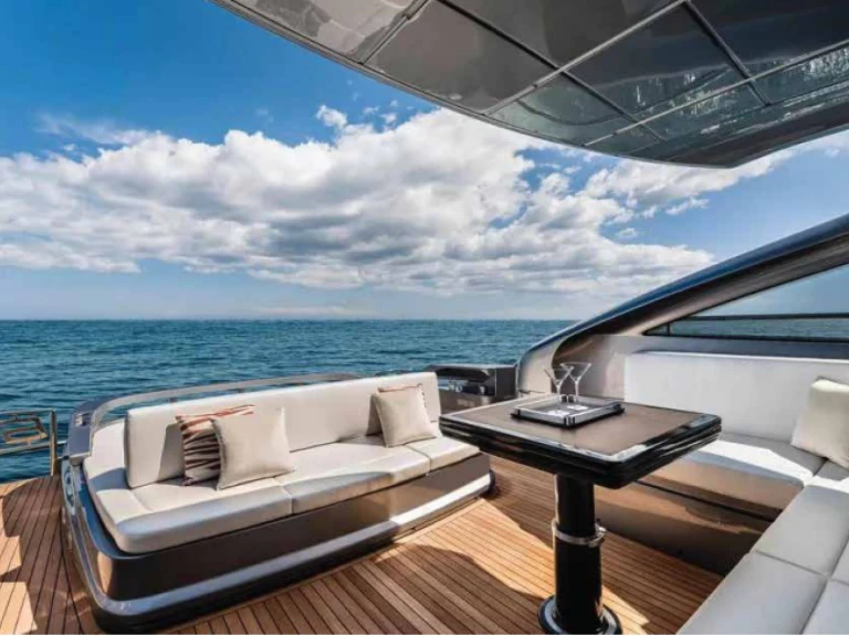 Alquiler de Lancha, con o sin patrón Pershing Castellammare di Stabia