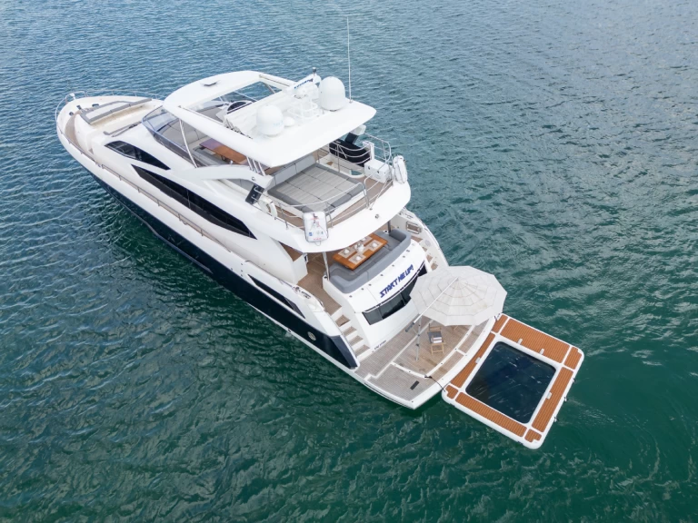 Alquiler de embarcaciones Sunseeker 80 Yacht enMiami Beach en Samboat