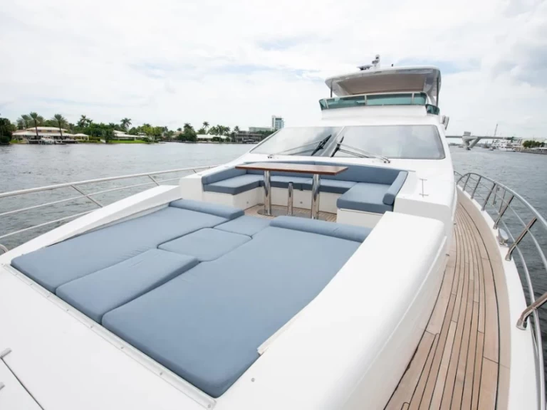 Alquiler de embarcaciones Azimut Azimut 88 enMiami en Samboat