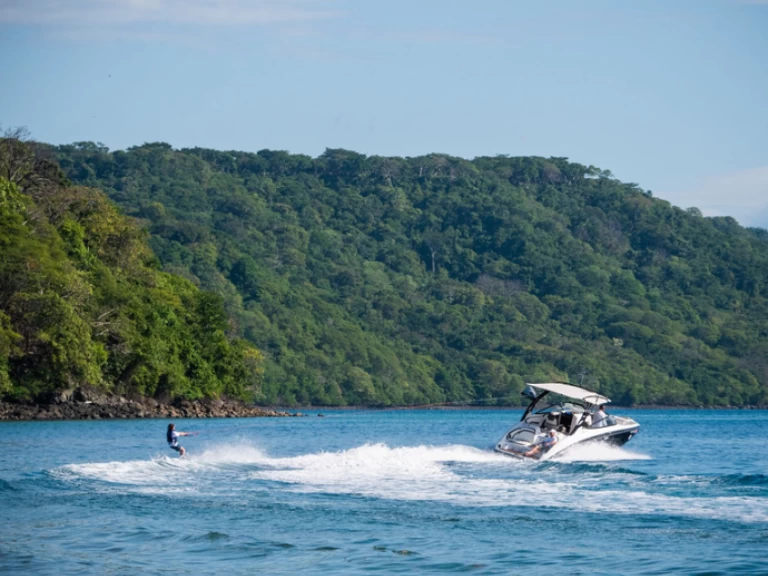 Alquiler de Jet Boat Jet Boat 24 FT  en Coco Bay