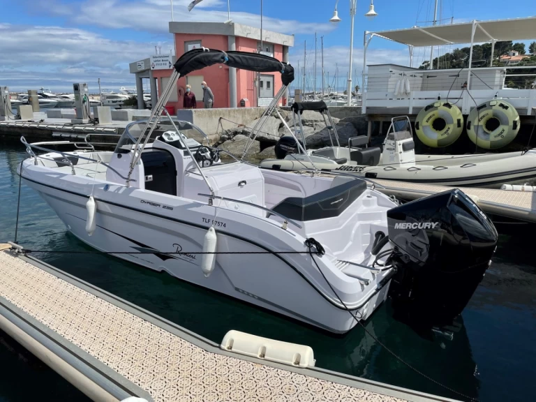 Alquiler de Ranieri Voyager 23 s en Cavalaire-sur-Mer