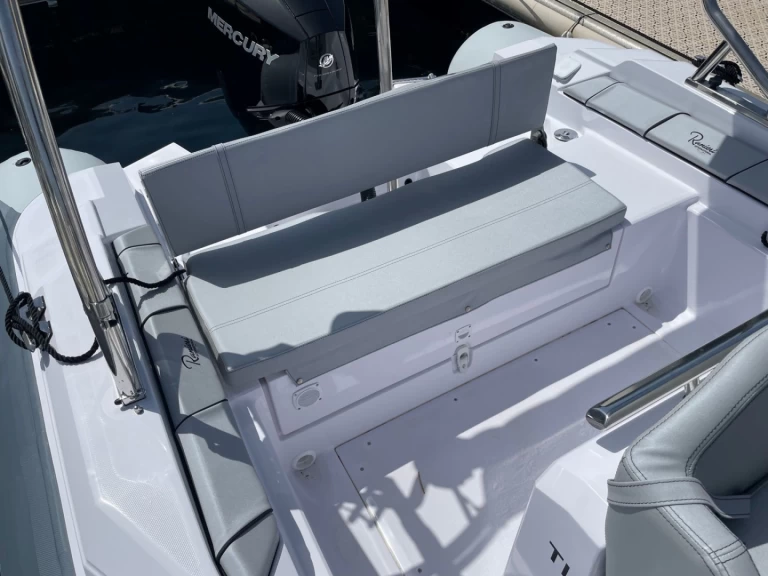 Alquiler Neumática en Cavalaire-sur-Mer - Ranieri International  RANIERI 23 CAYMAN SPORT TOURING