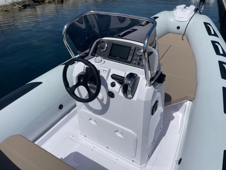 Alquiler de embarcaciones Ranieri Cayman 21 Sport enCavalaire-sur-Mer en Samboat