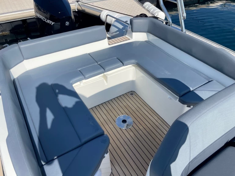 Alquiler de Joker Boat Clubman 24 en Cavalaire-sur-Mer