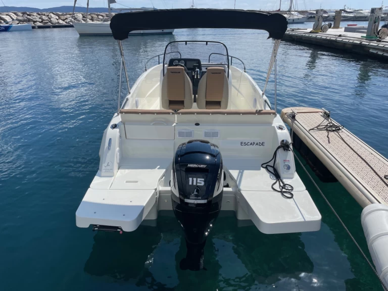 Alquiler de Quicksilver Quicksilver 605 Activ Open en Cavalaire-sur-Mer