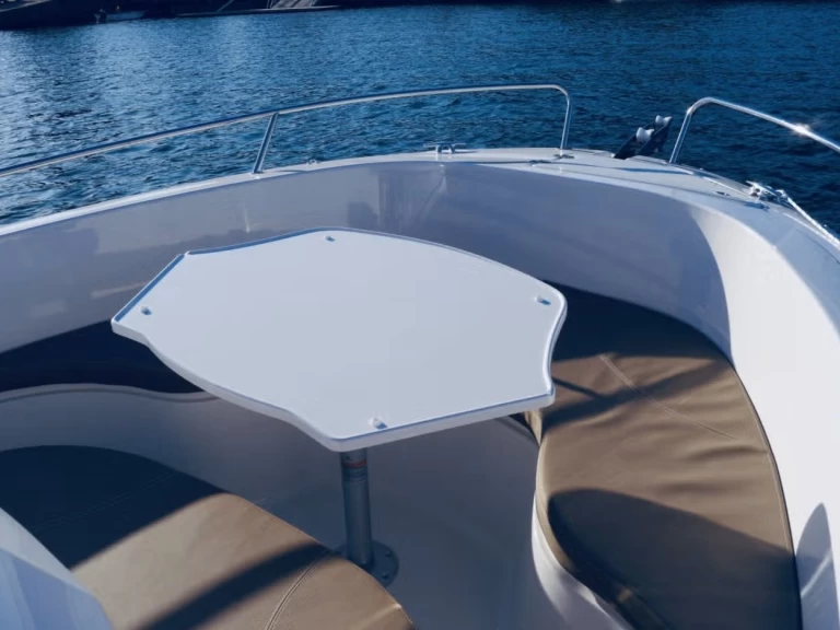 Alquiler de Pacific Craft Pacific Craft 670 Open en Combrit