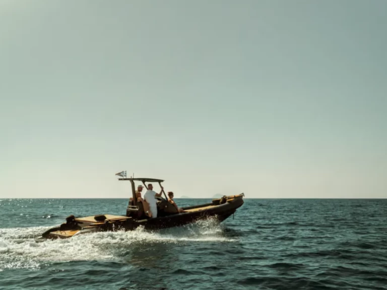 Neumática para alquilar Vlychada al mejor precio