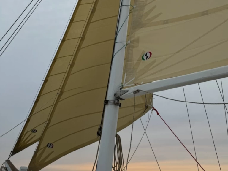 Alquiler de barcos Vlychada barato de trehandiri