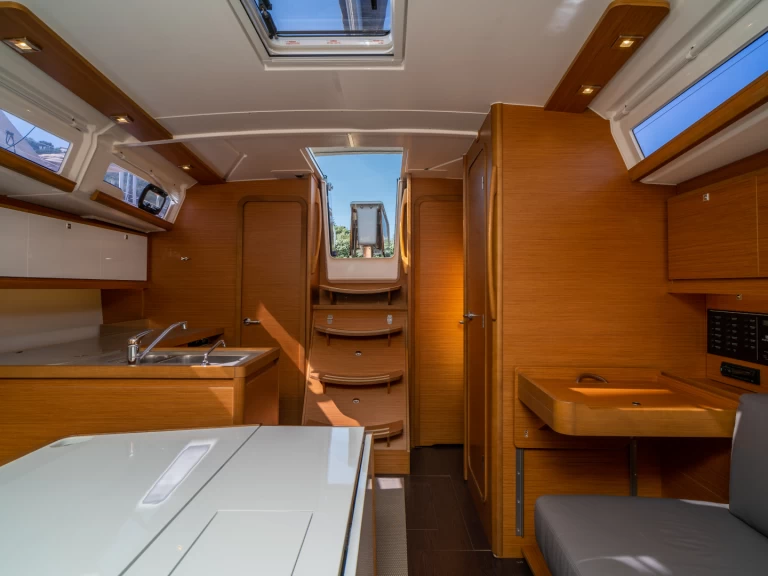 Alquiler Velero Dufour con o sin  título de navegación