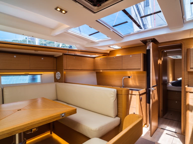 Alquiler de Dufour Dufour 520 Grand Large en Olbia