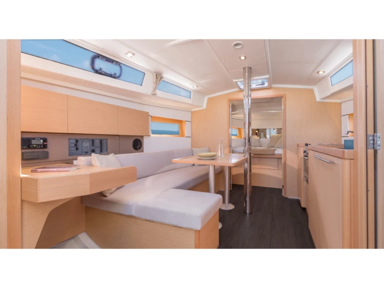 Alquiler de barcos Olbia barato de Oceanis 38 (3/2)