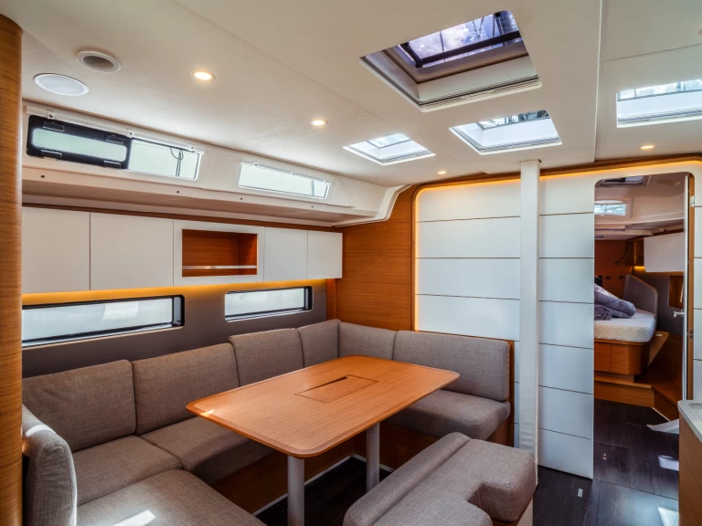 Alquiler de barcos Olbia barato de Dufour 41