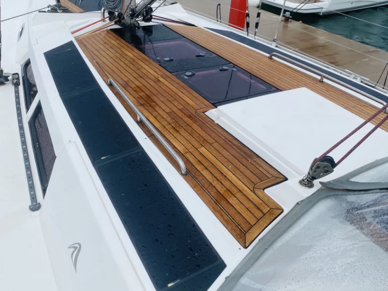 Alquiler de barcos Pula barato de Hanse 430e