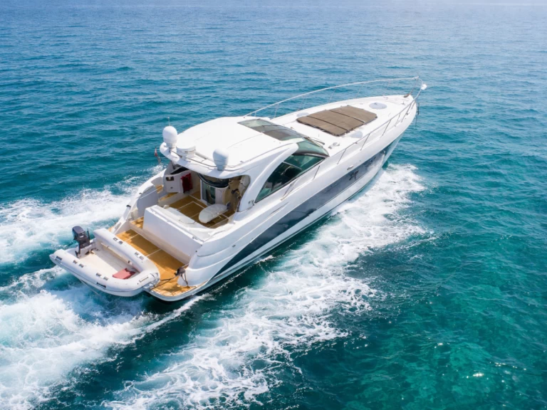Alquiler Coco Bay - Cruiser Yachts 400 Express en SamBoat