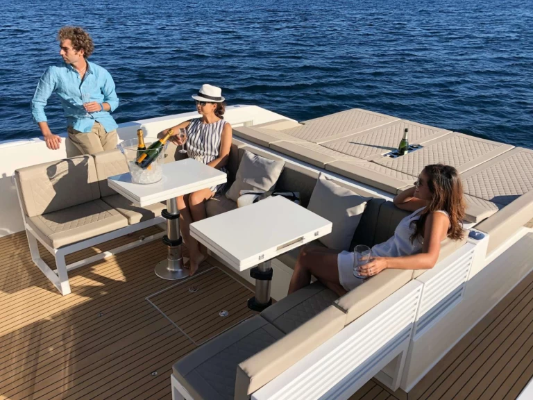 Alquiler Yate de lujo en Parikia - De Antonio MONTE OLYMPO