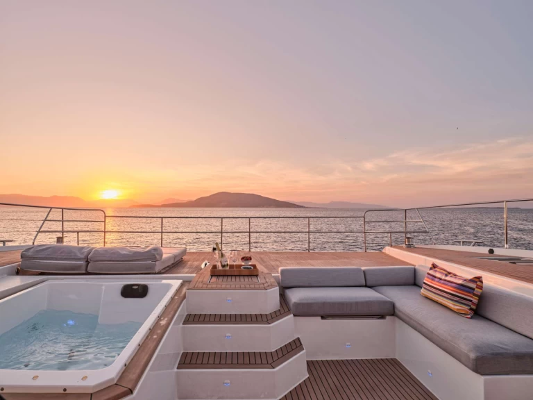 Alquiler Yate de lujo Fountaine Pajot con o sin  título de navegación