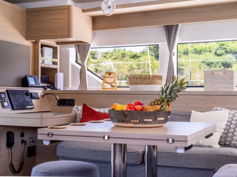 Alquiler de barcos Atenas barato de VALINOR - Summer